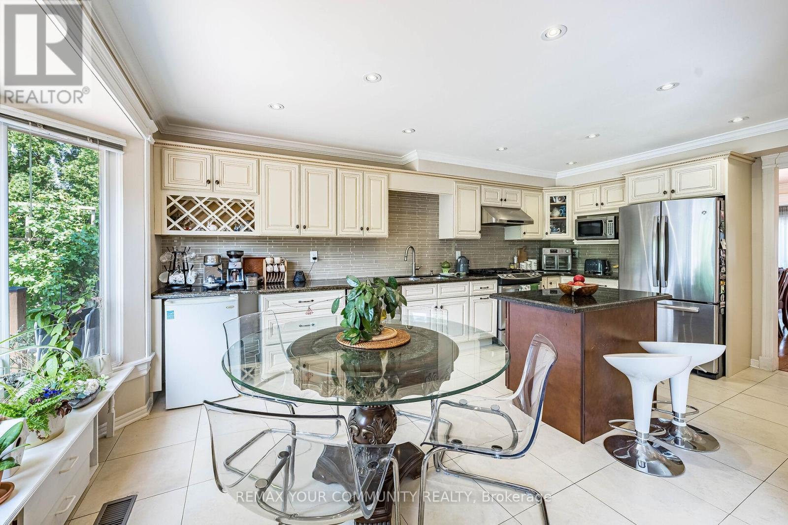 16 VALLEYVIEW ROAD - 12