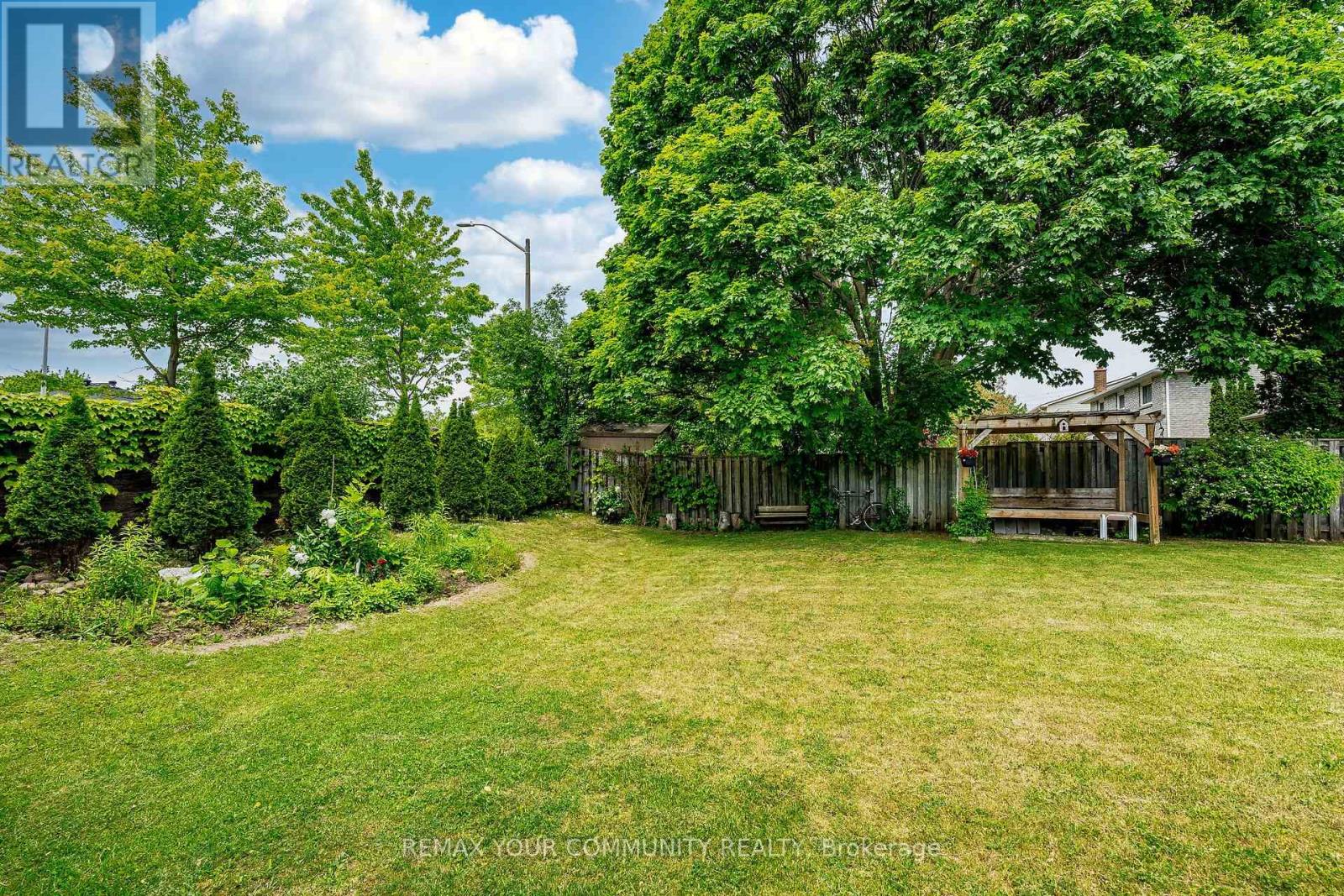 16 VALLEYVIEW ROAD - 48
