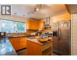 4479 Marine Drive, Burnaby, BC V5J3G1 Photo 12