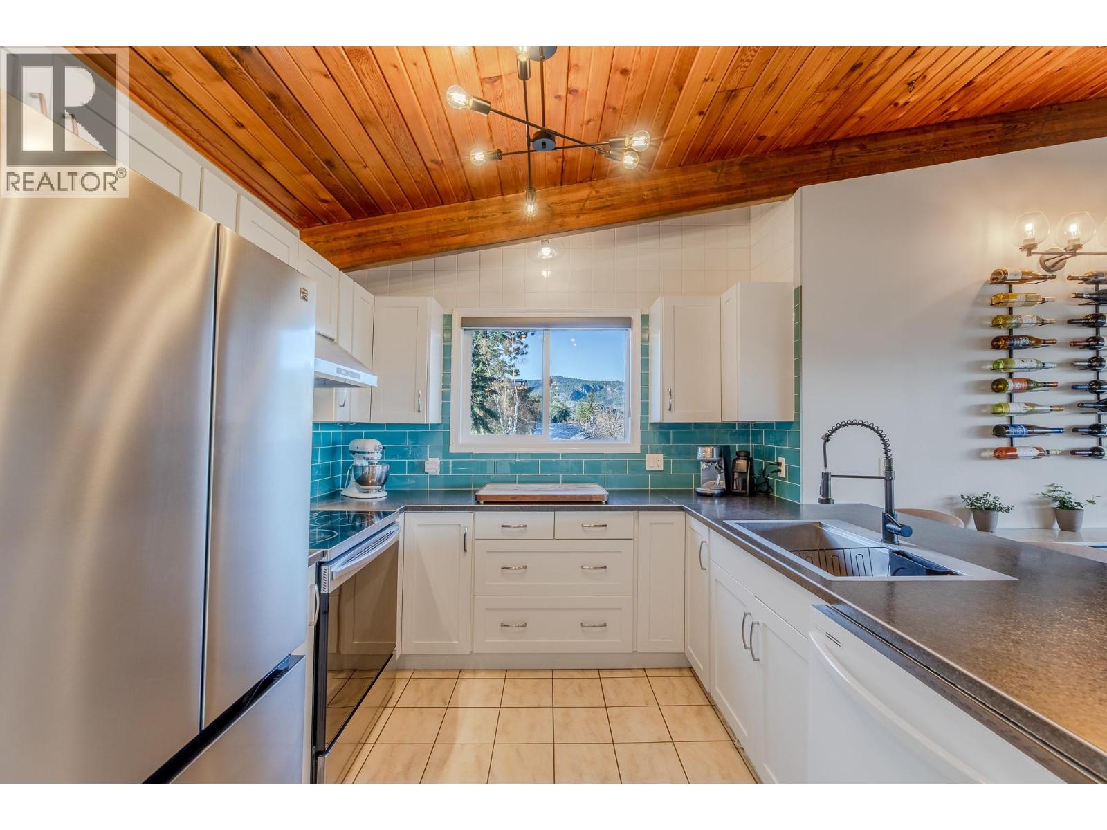 334 Carmel Crescent - 22