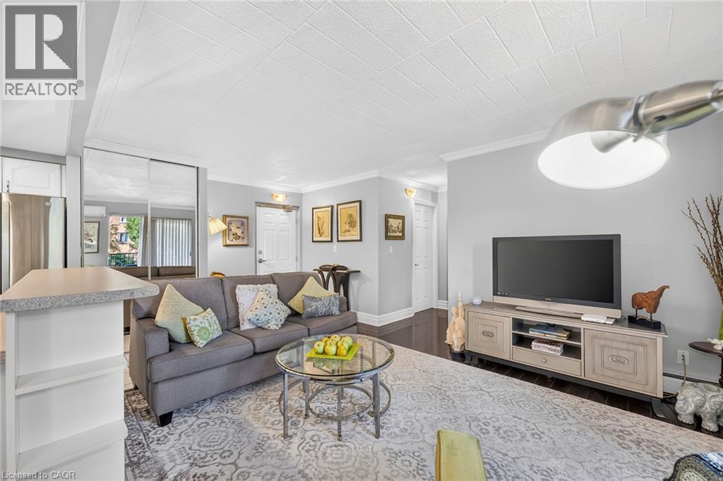 #205 20 JOHN Street - 17