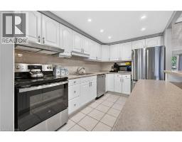Foyer - 20 John Street Unit# 205, Grimsby, ON L3M1X5 Photo 9