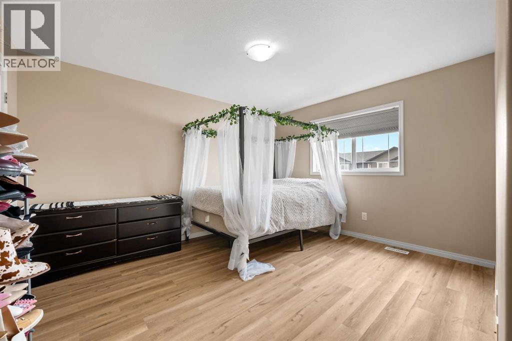 #7, 1511 47C Avenue - 16
