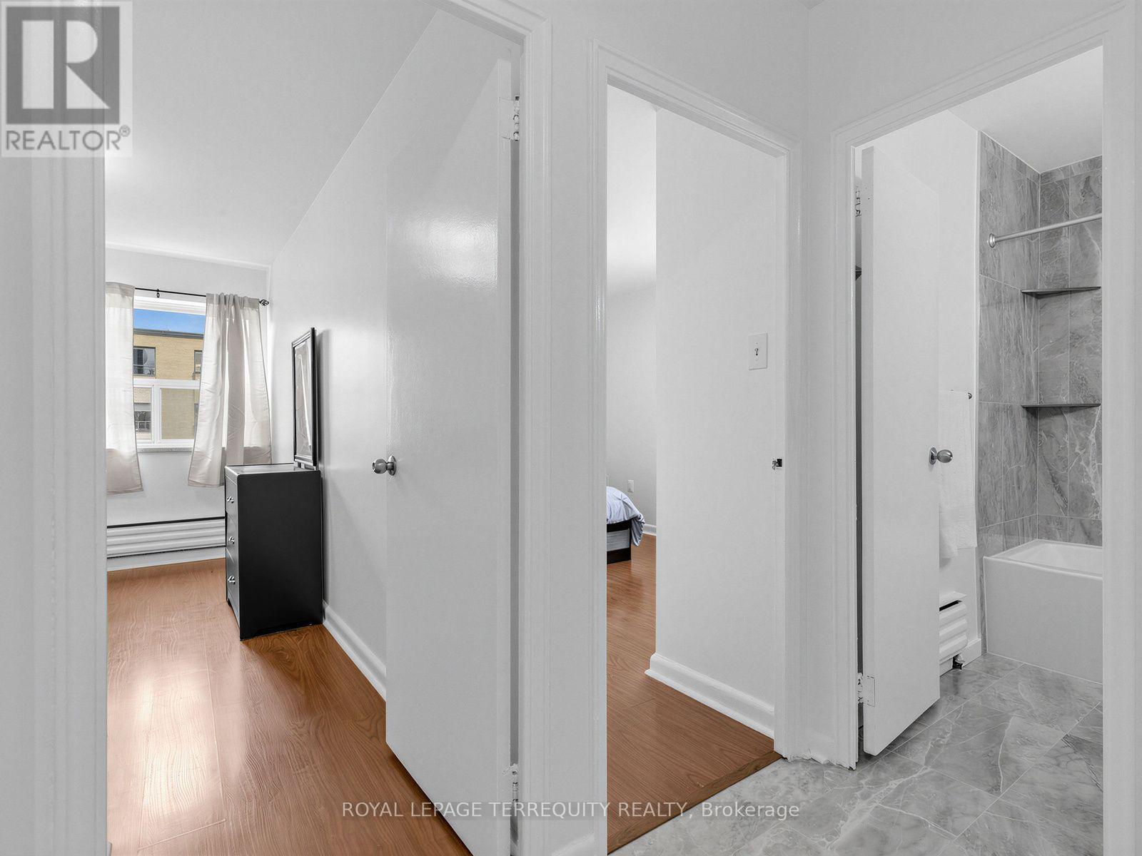 #404 8 KINGSBRIDGE COURT - 14