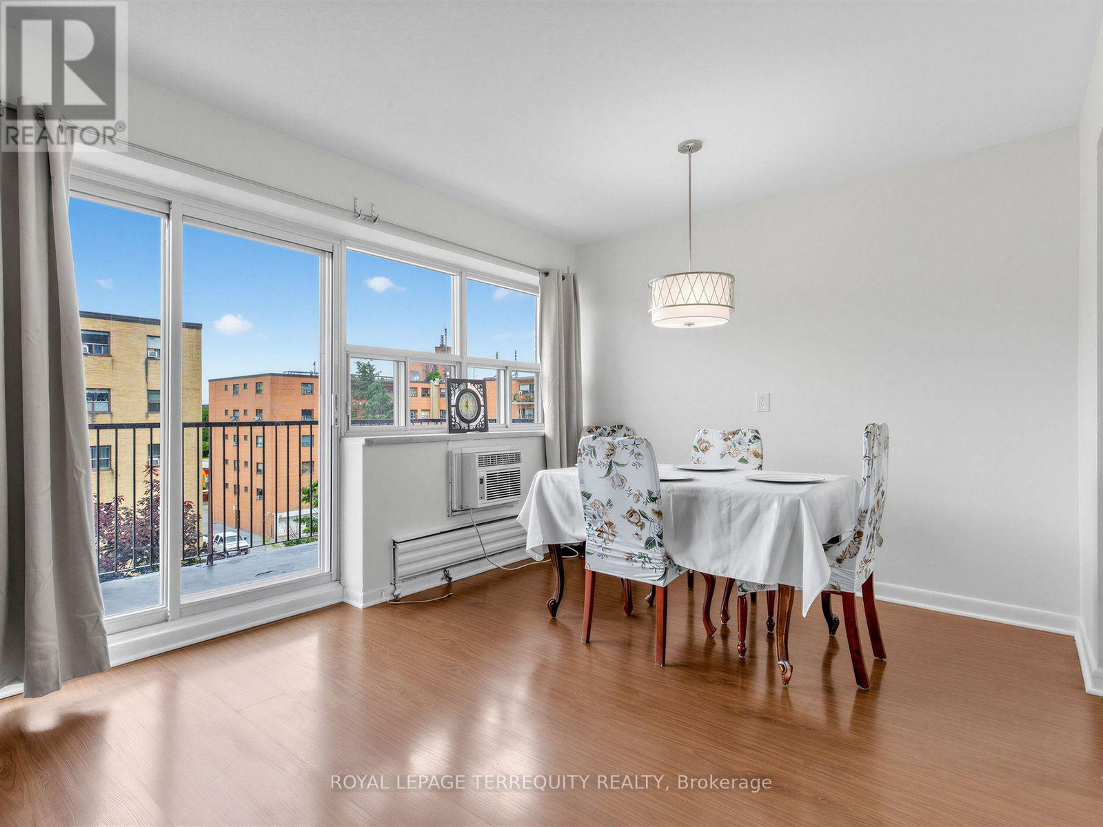 #404 8 KINGSBRIDGE COURT - Image 5