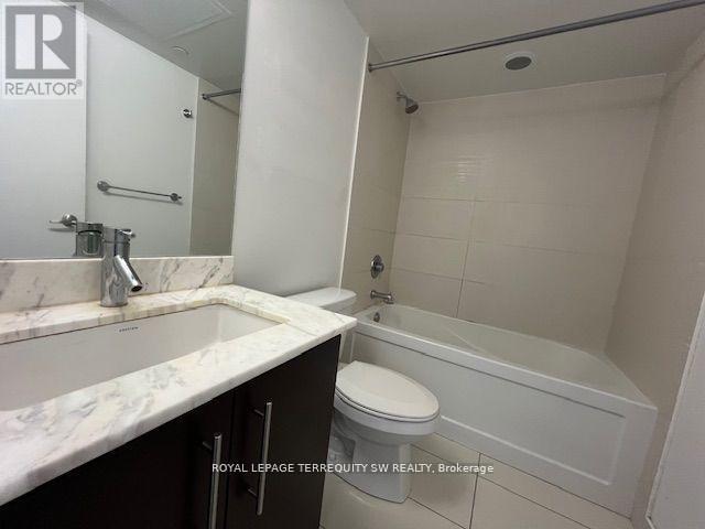 #902 58 ORCHARD VIEW BOULEVARD - 15