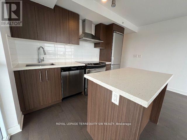 #902 58 ORCHARD VIEW BOULEVARD - 8