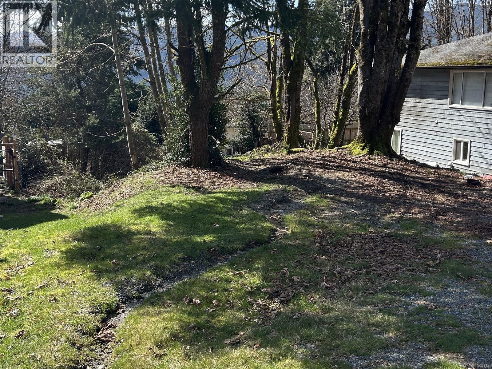 LT 11 Cypress Rd, Youbou — photo 2
