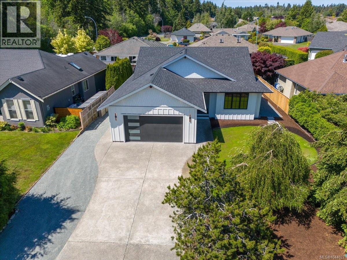 846 Woodside Cres - 1