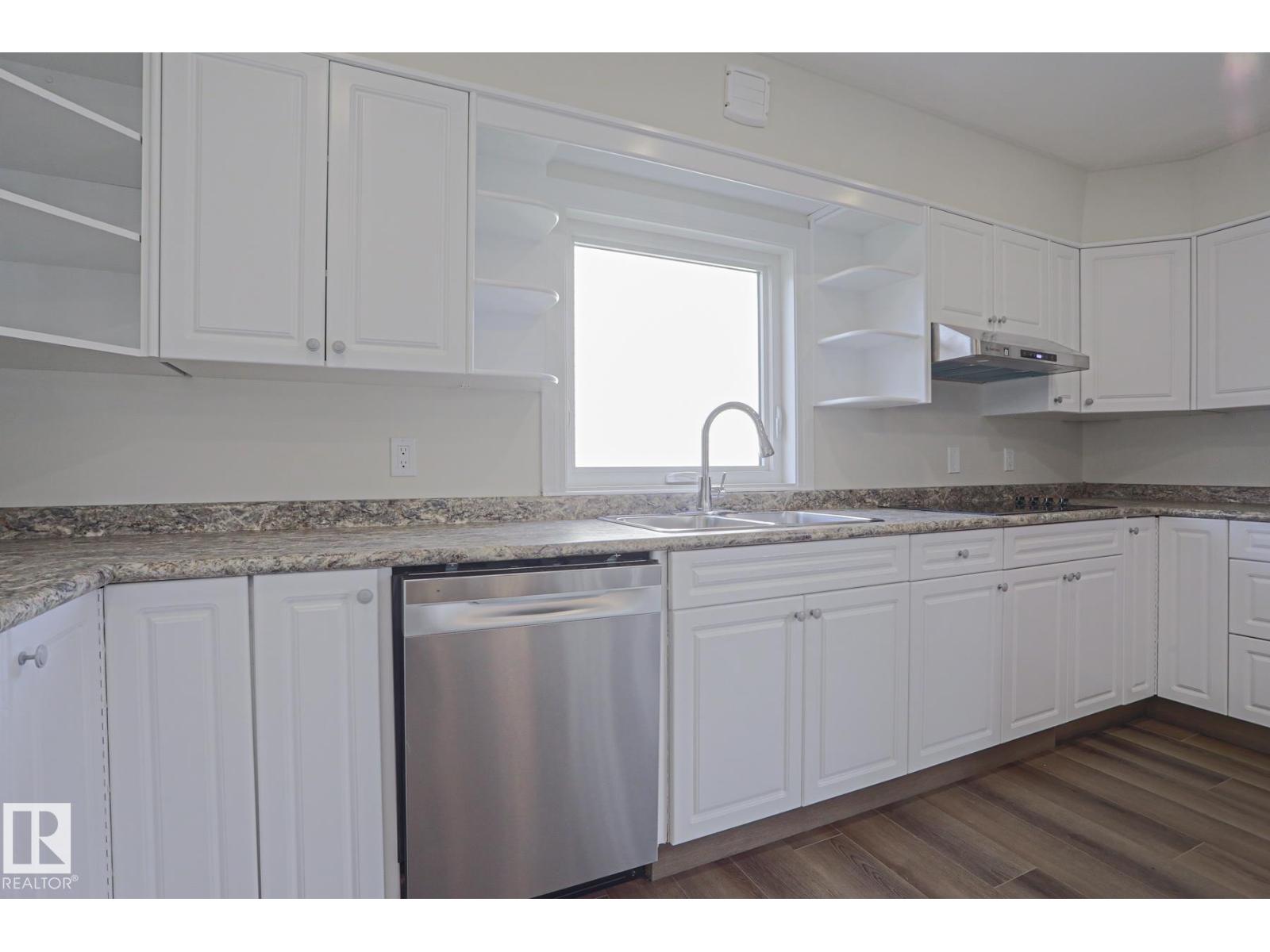 1028 James CR NW - 25
