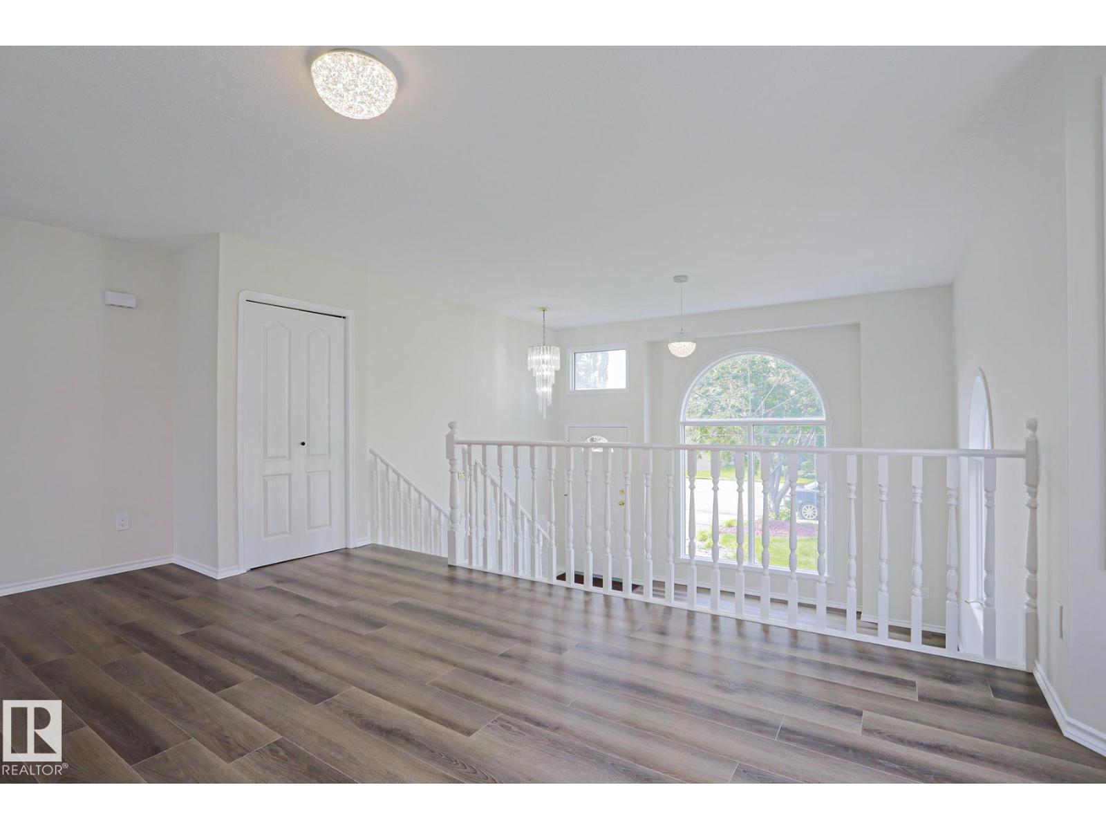 1028 James CR NW - 31