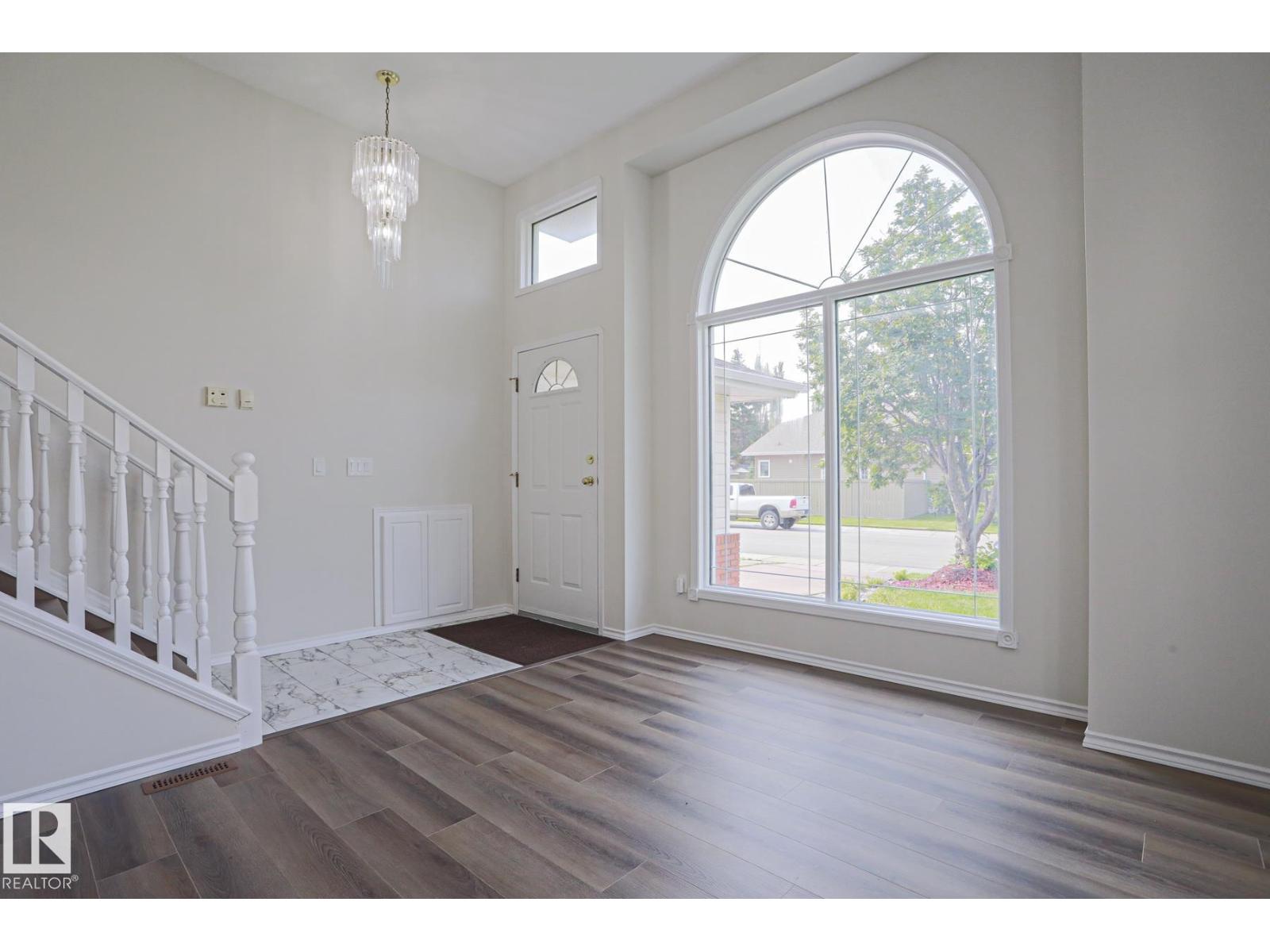 1028 James CR NW - 37