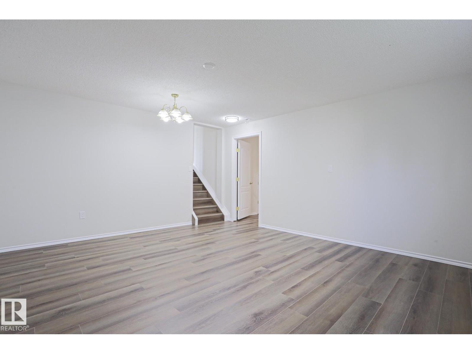 1028 James CR NW - 8