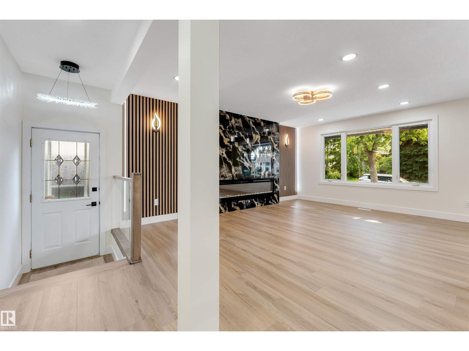 131 GARLAND CR - Image 10