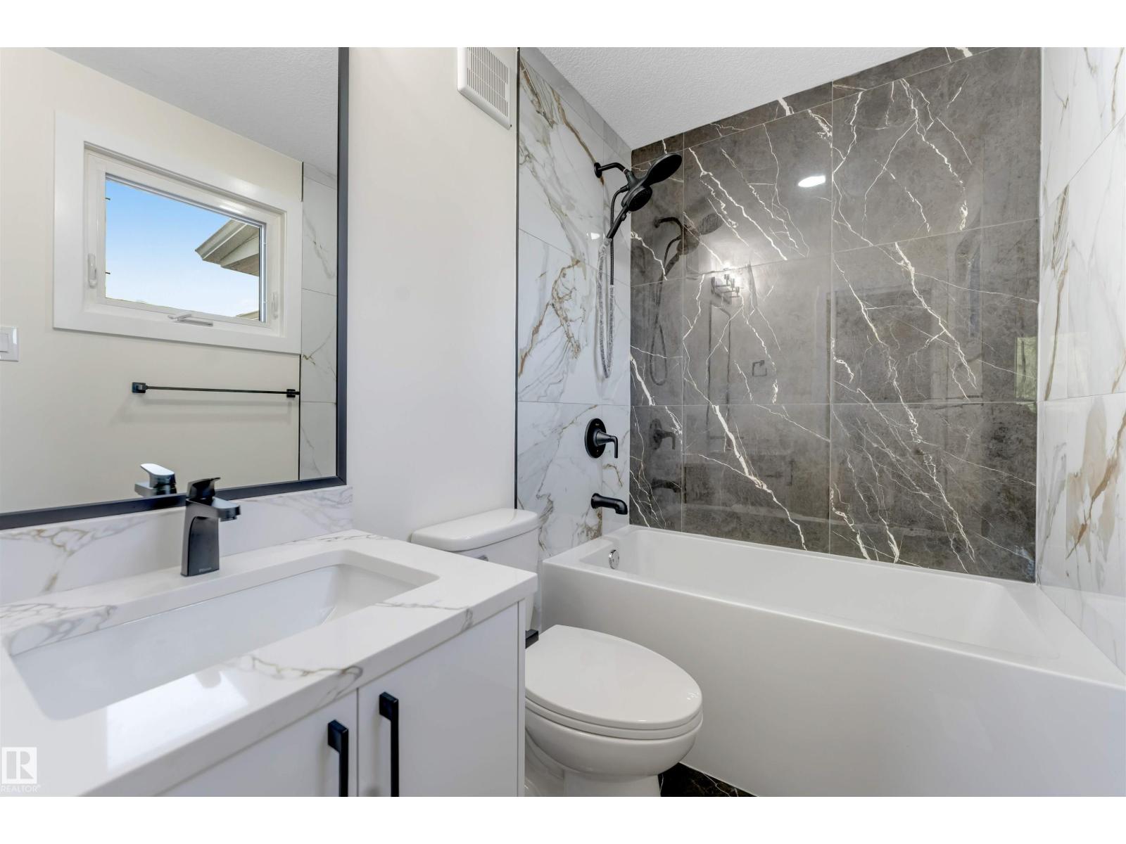 131 GARLAND CR - Image 24