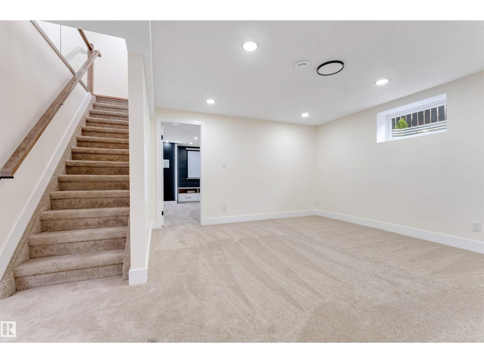 131 GARLAND CR - Image 27