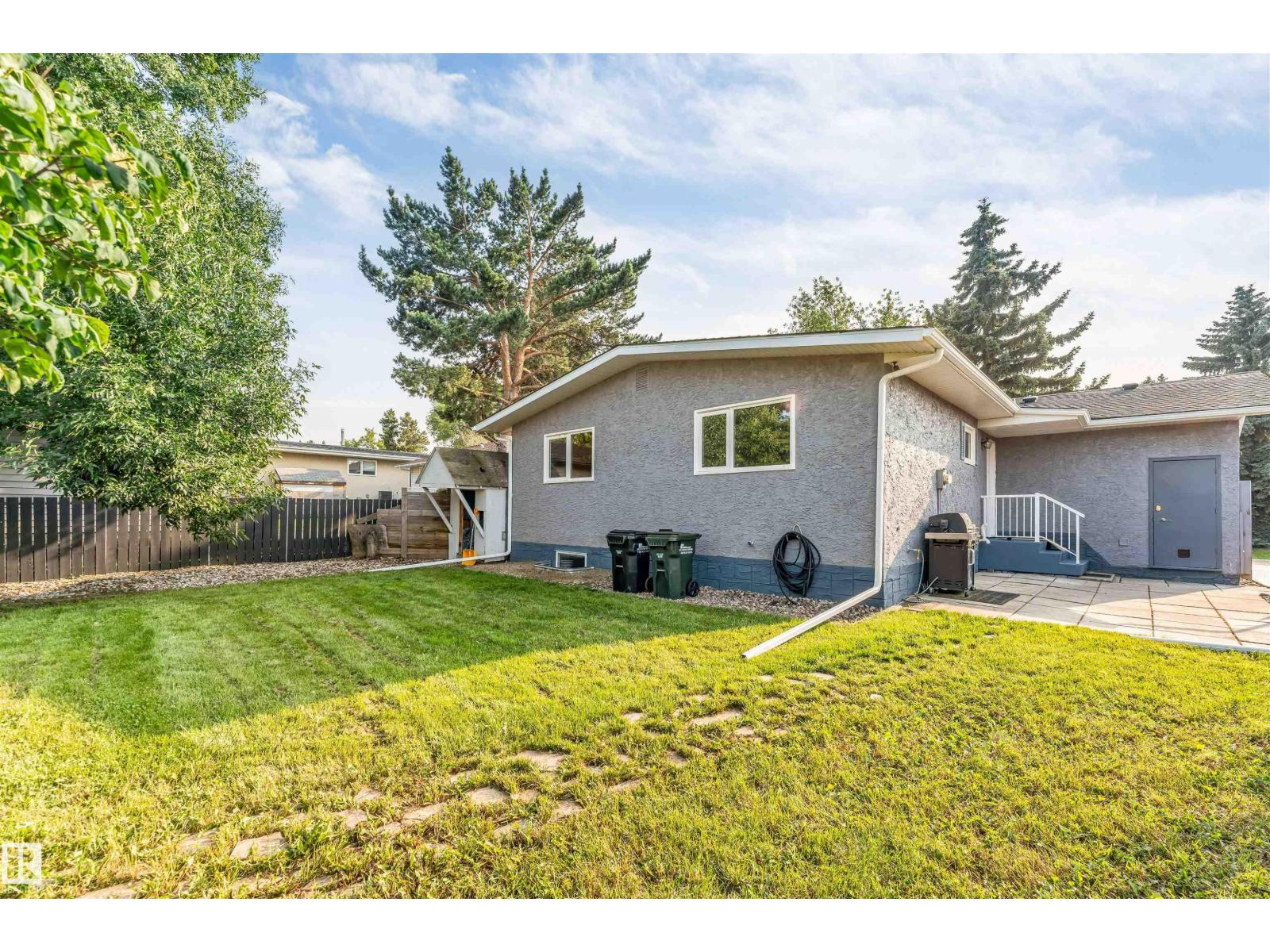 131 GARLAND CR, Glen Allan, Sherwood Park photo 3
