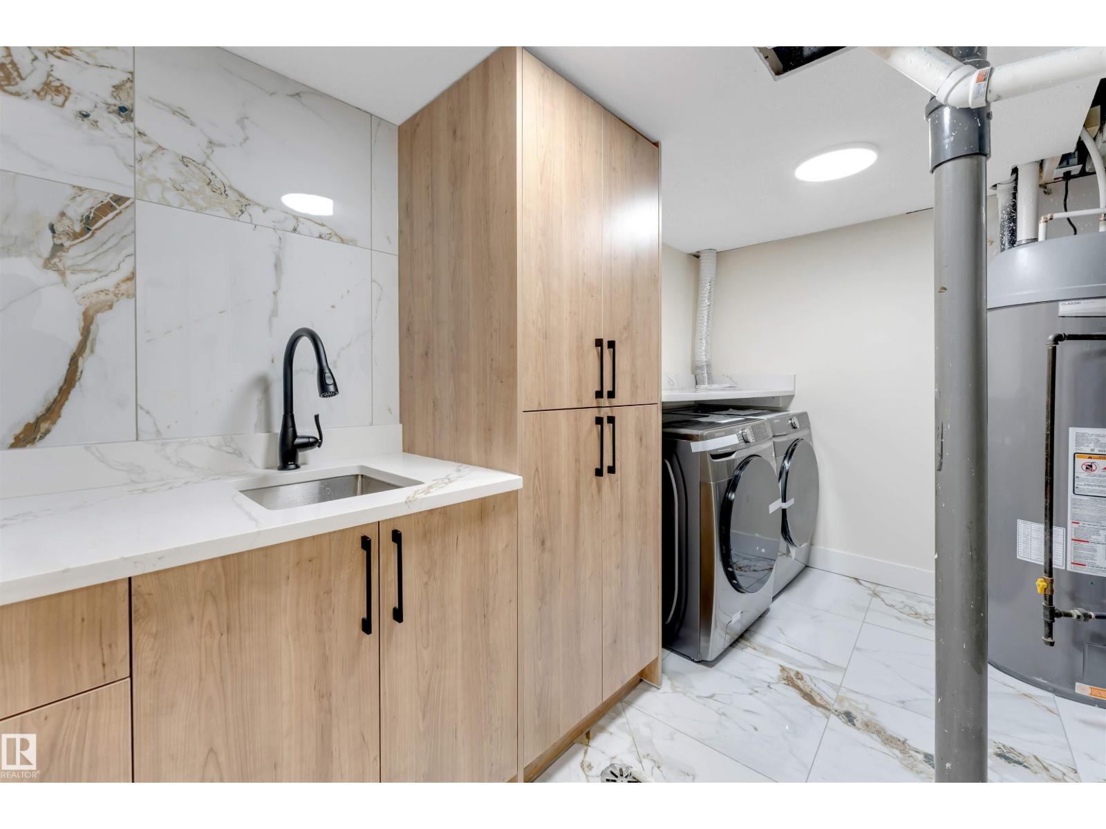 131 GARLAND CR - Image 38