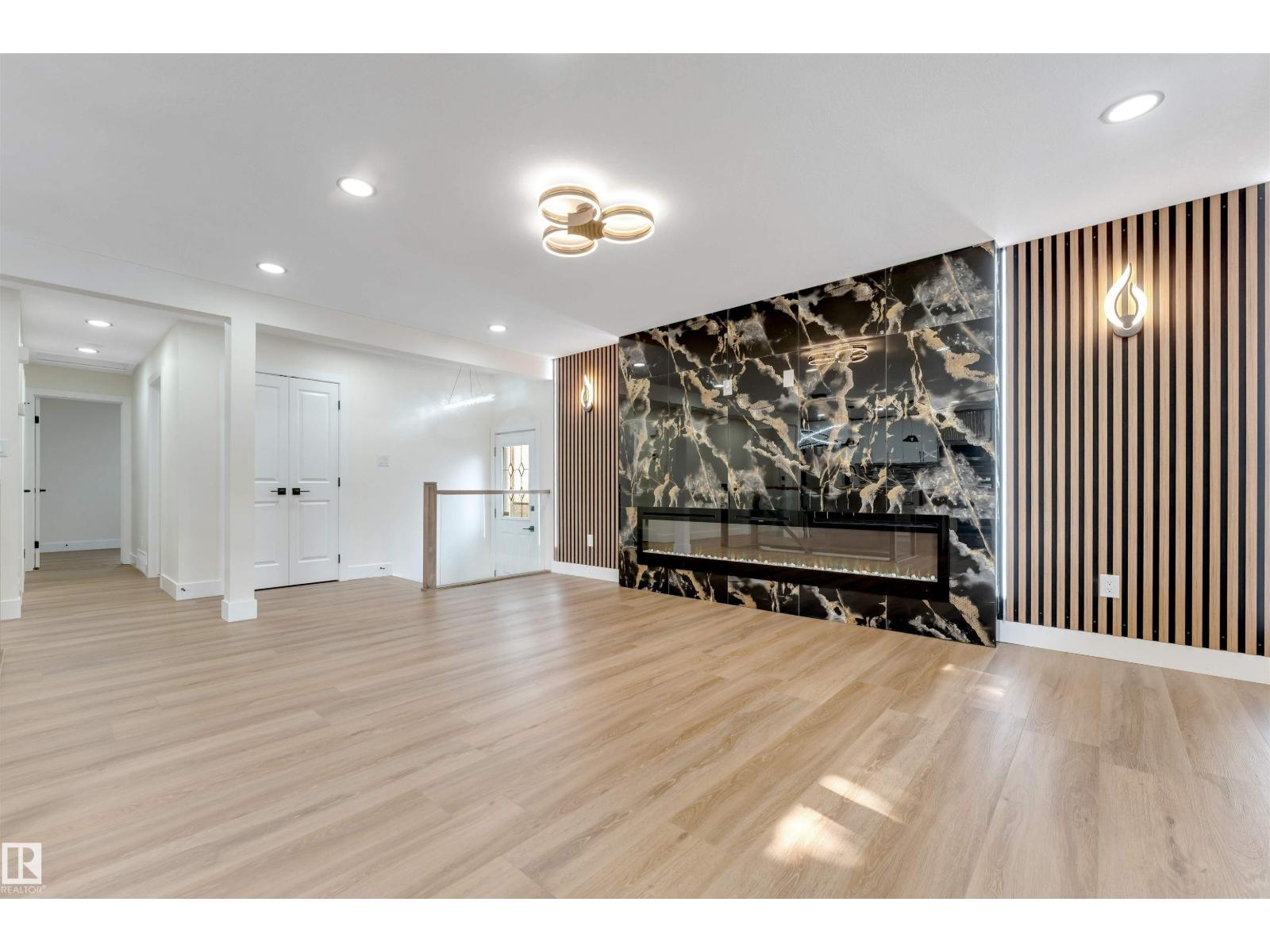 131 GARLAND CR - Image 9