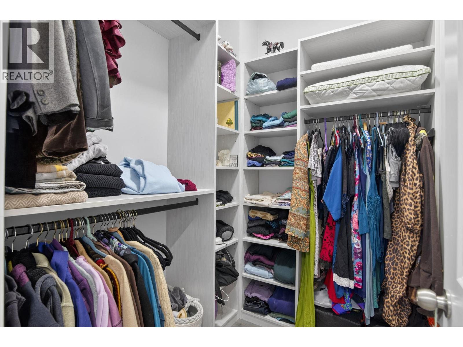 #1 1038 Stockwell Avenue - 14