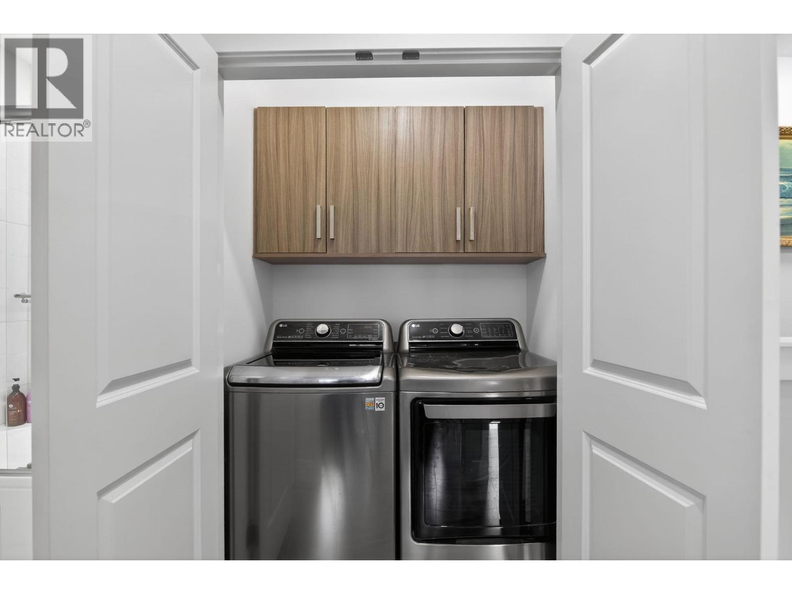 #1 1038 Stockwell Avenue - 21