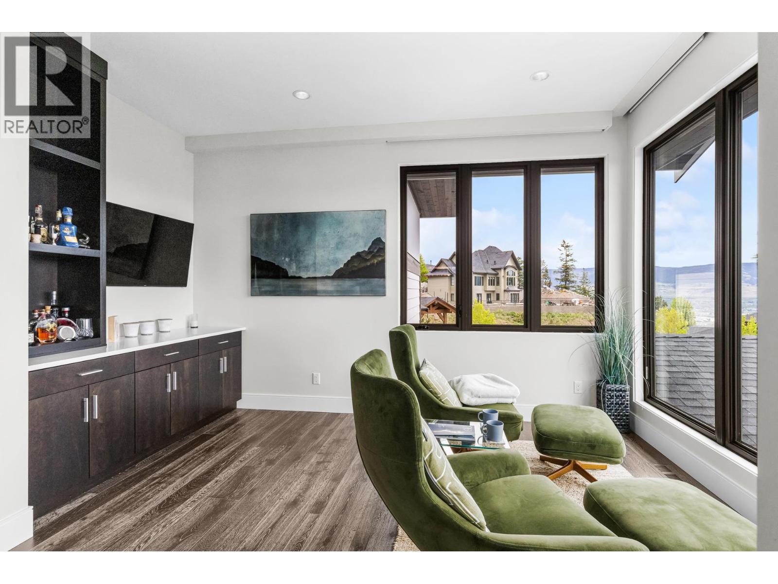  162 Skyland Drive, Kelowna