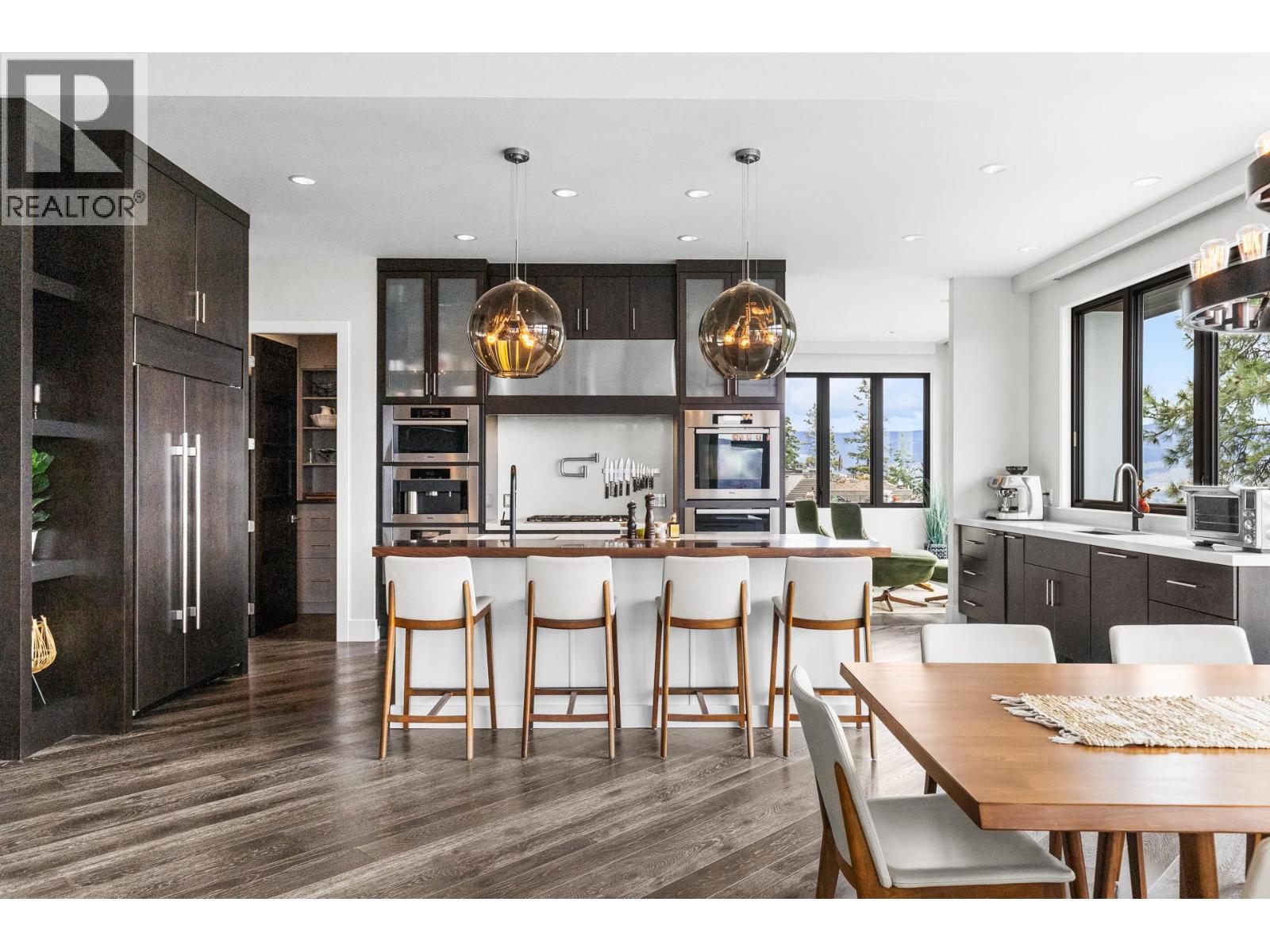  162 Skyland Drive, Kelowna