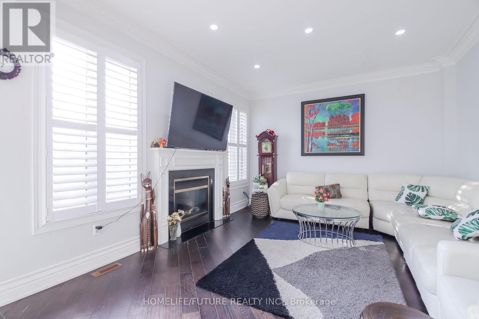 20 MINGAY AVENUE - 12
