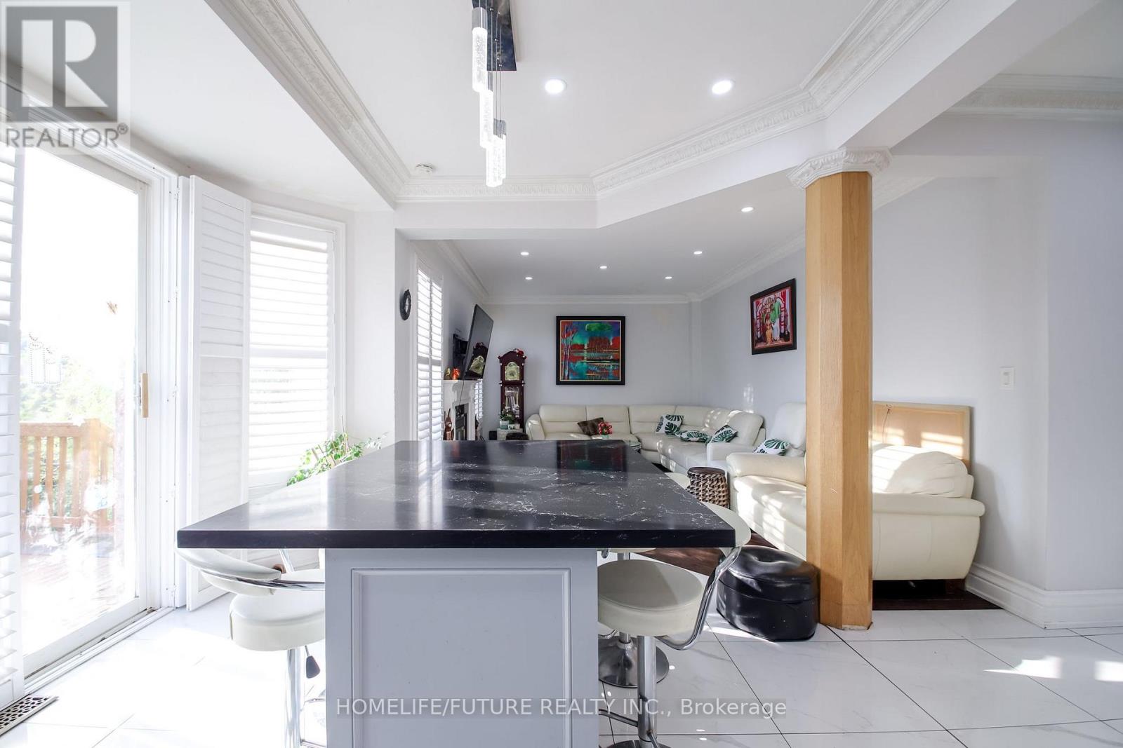 20 MINGAY AVENUE - 13