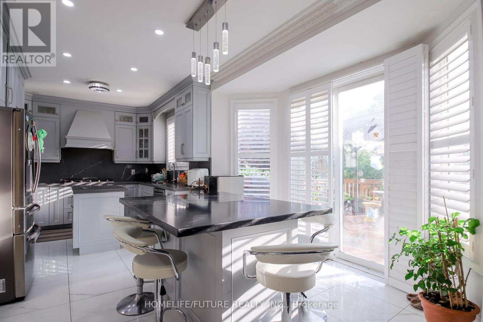 20 MINGAY AVENUE - 14