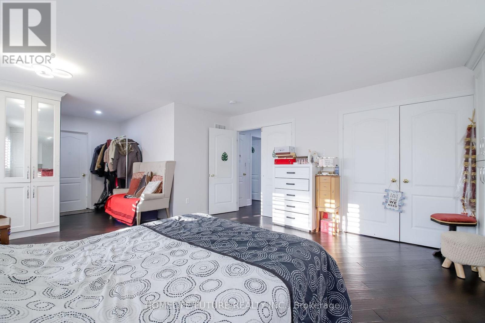 20 MINGAY AVENUE - 31