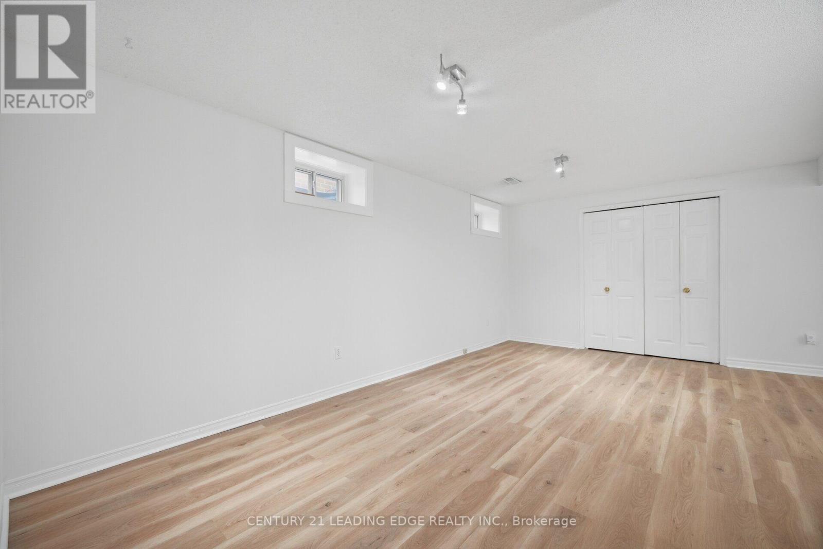 923 REDBIRD CRESCENT - 49