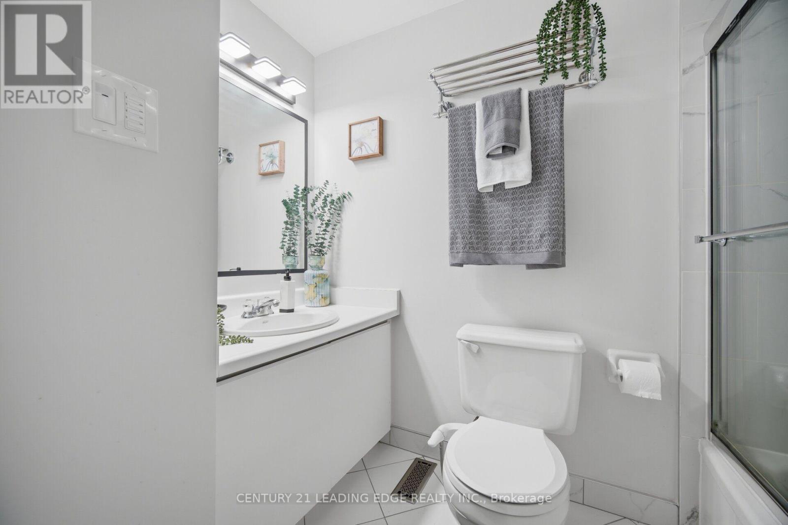 923 REDBIRD CRESCENT - 37