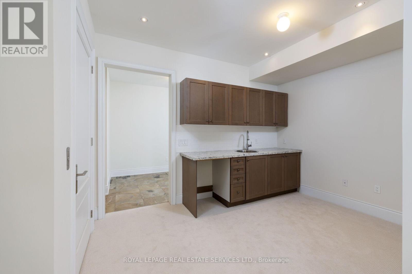 257 HANOVER STREET - Image 35