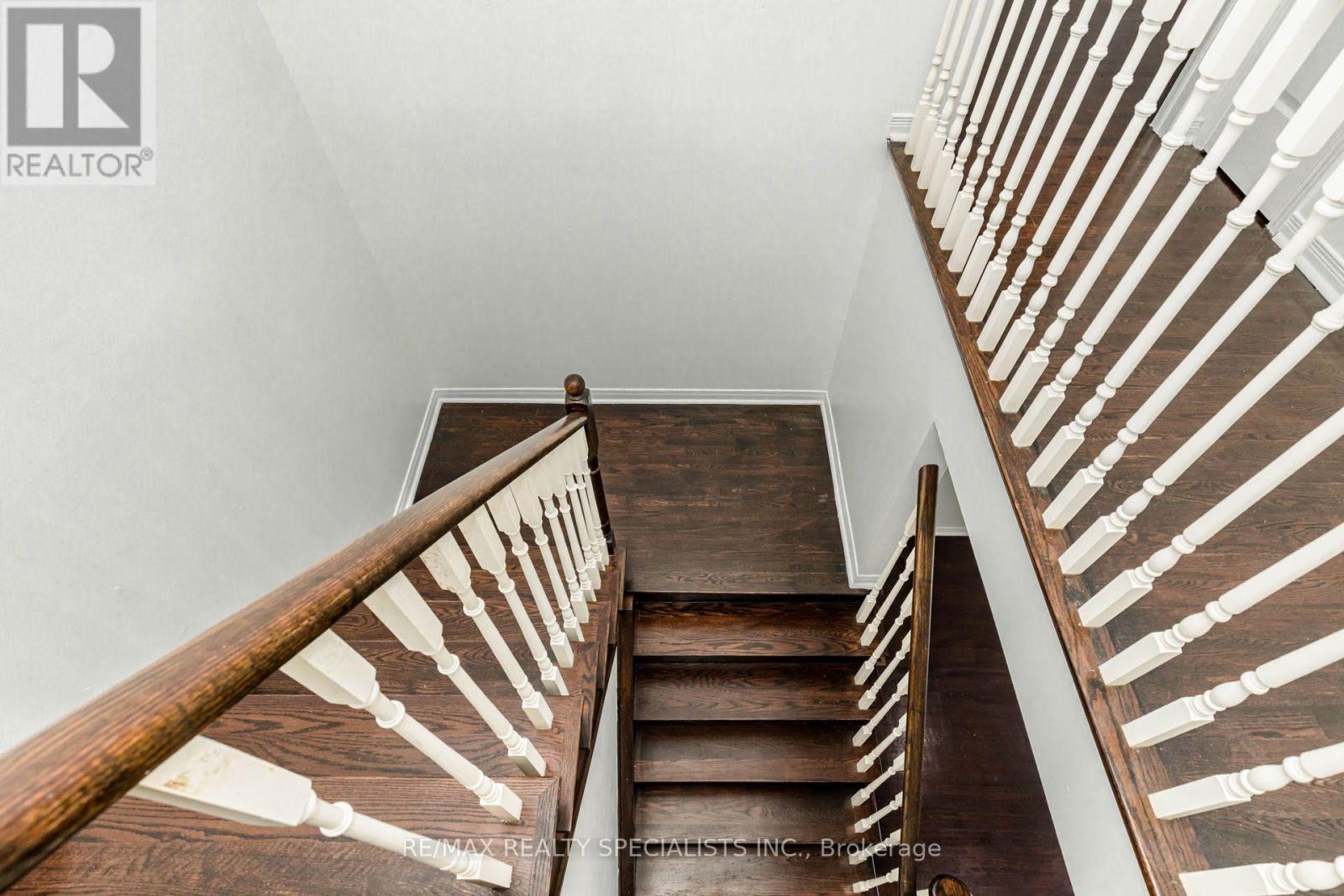 64 DOLPHIN SONG CRESCENT - Image 12
