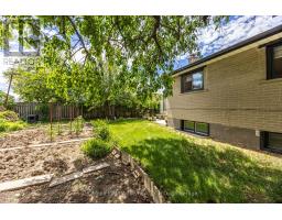 9 Wheatsheaf Crescent, Toronto, ON M3N1P7 Photo 47