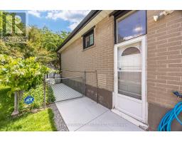 9 Wheatsheaf Crescent, Toronto, ON M3N1P7 Photo 48