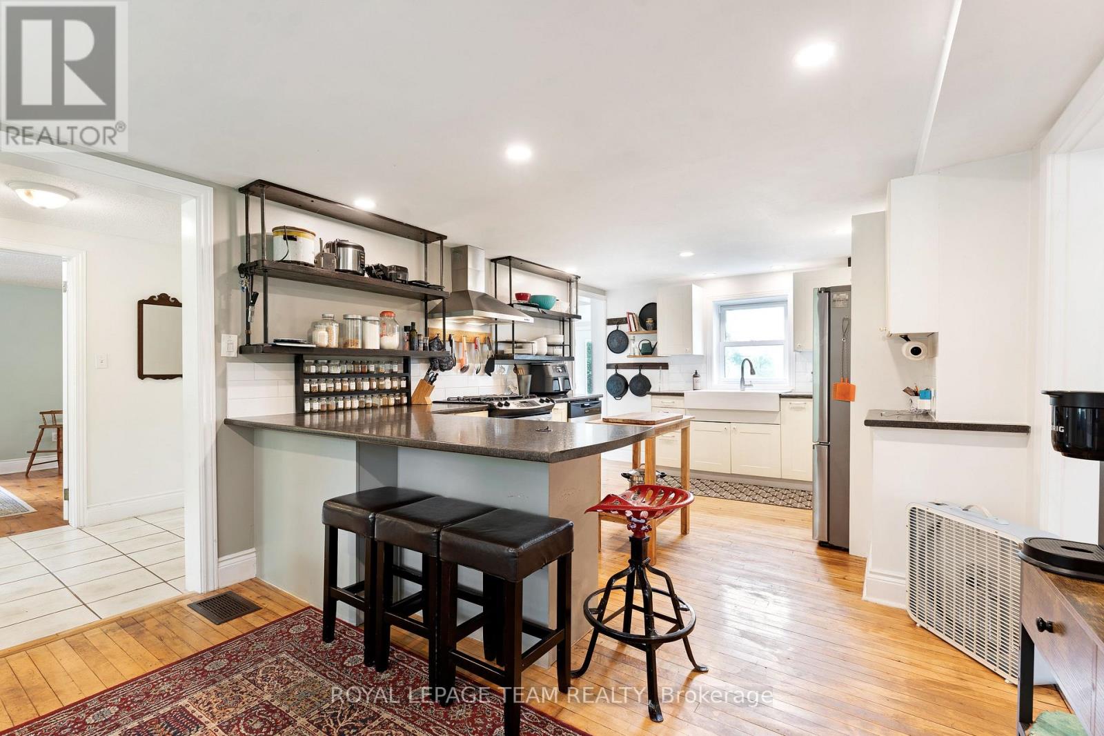 715 RIVER ROAD - Image 13