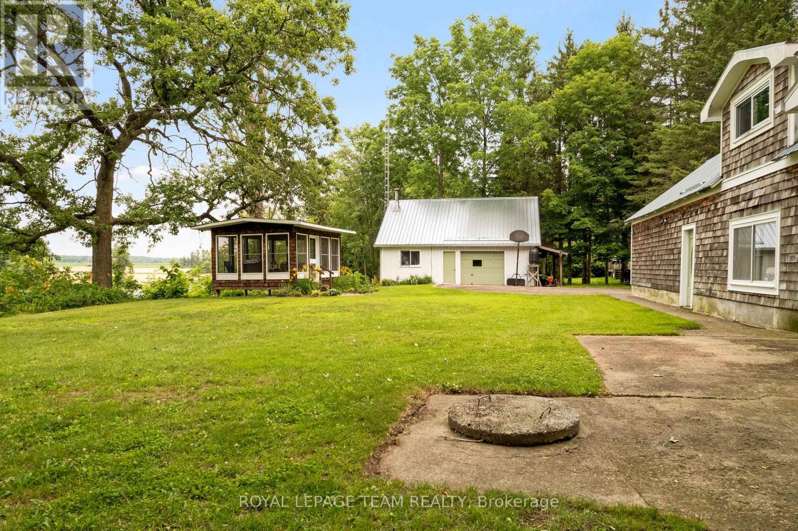 715 RIVER ROAD - Image 33