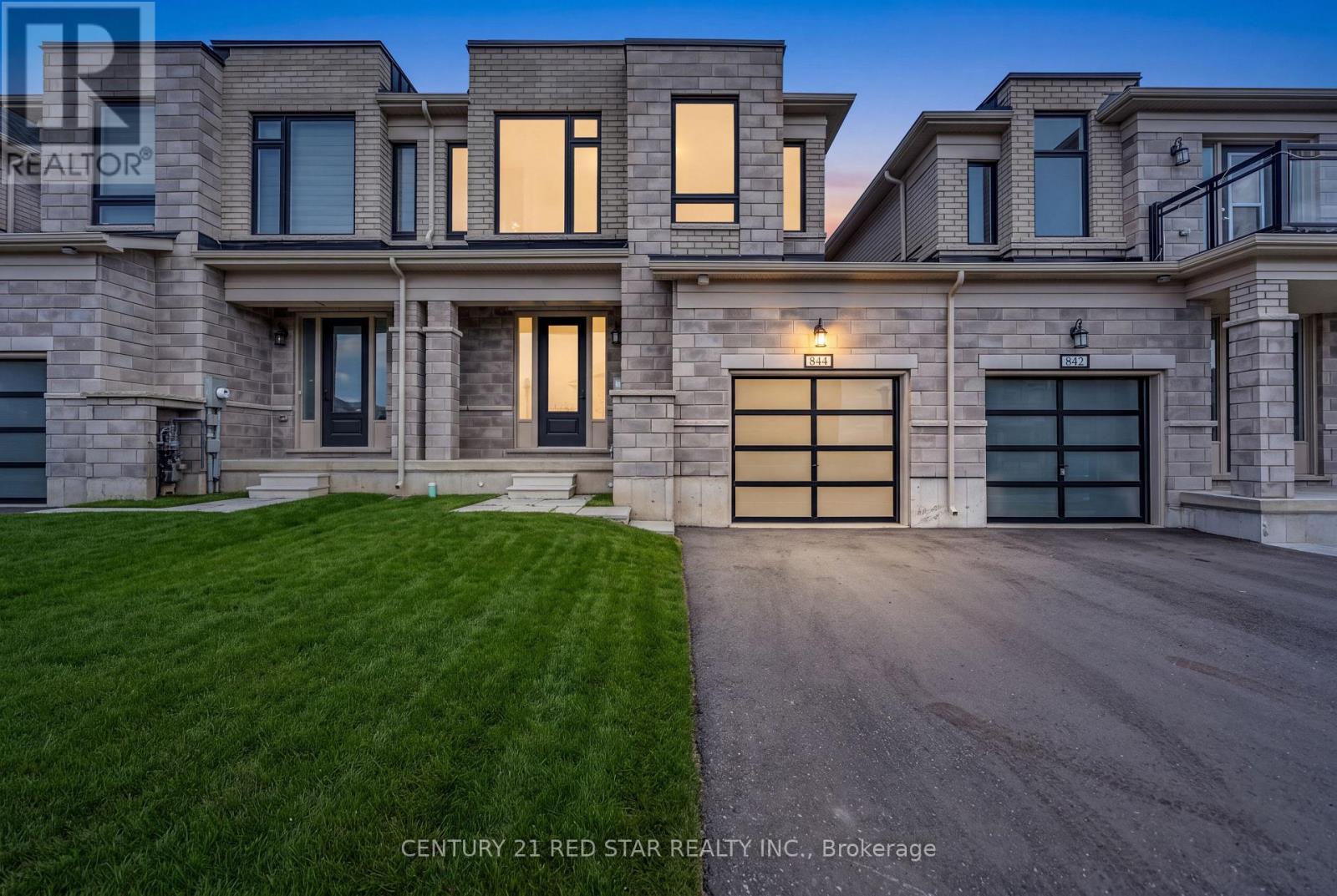 844 SOBESKI AVENUE - 1