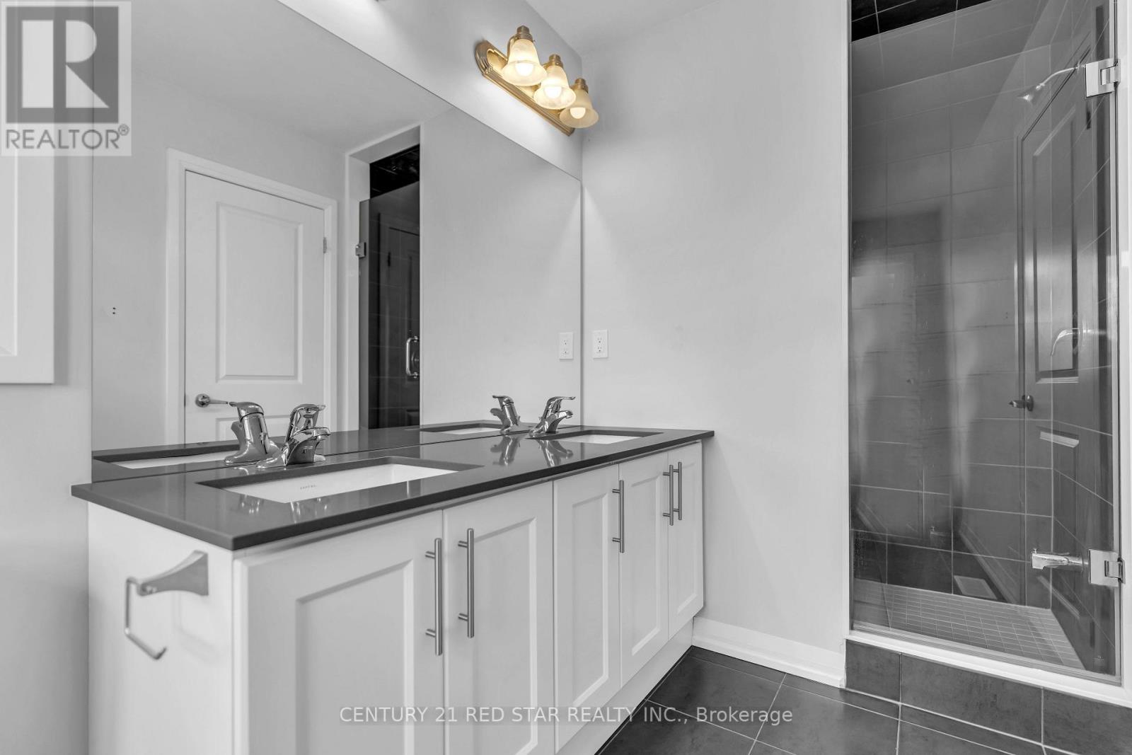 844 SOBESKI AVENUE - 33