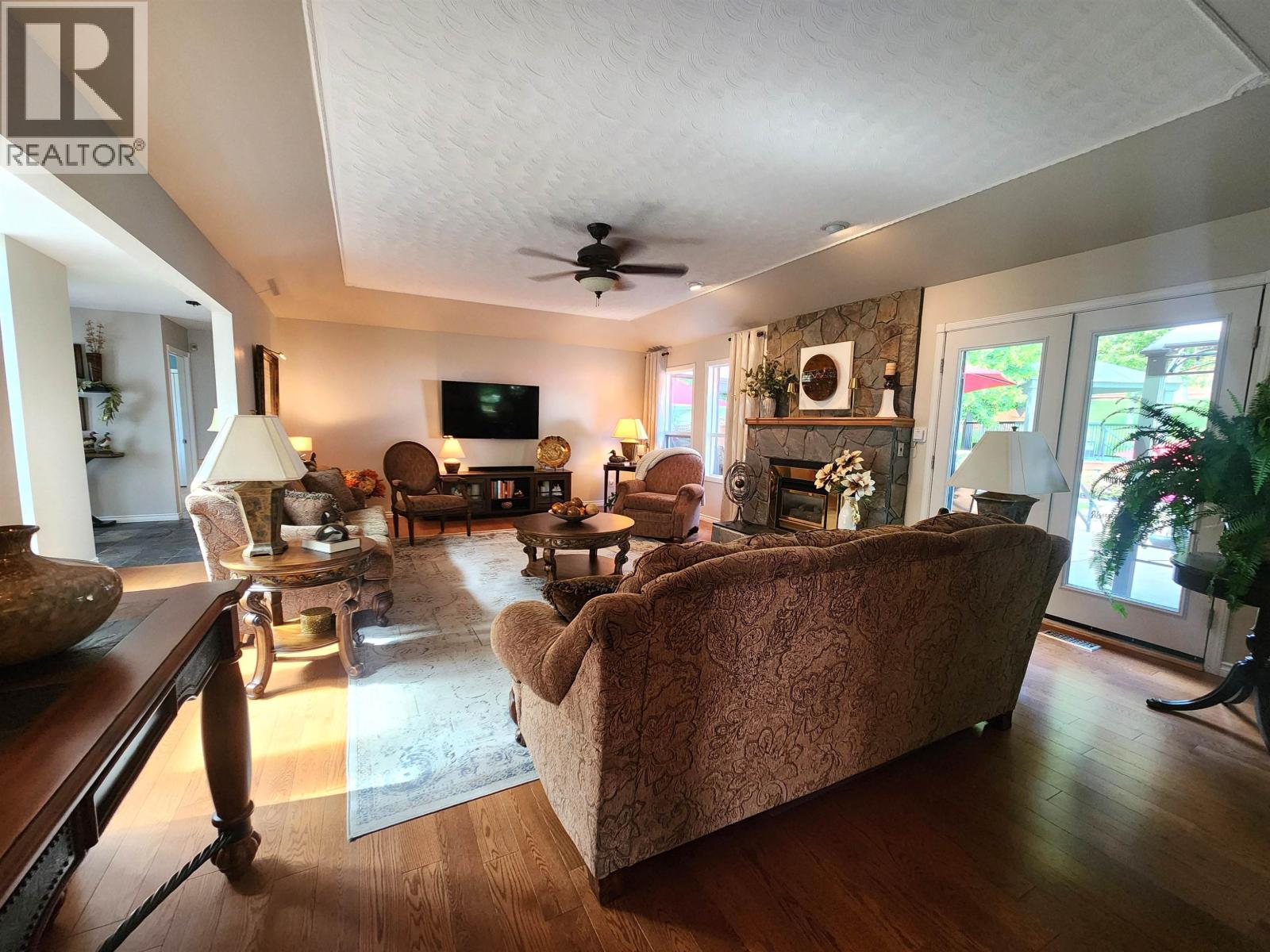 4714 NORTH MEADOW ROAD - 7