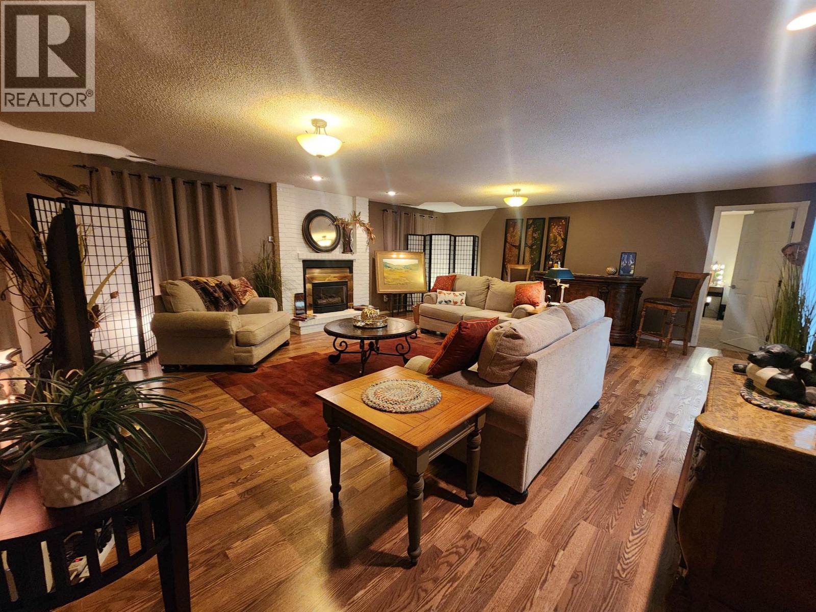 4714 NORTH MEADOW ROAD - 24