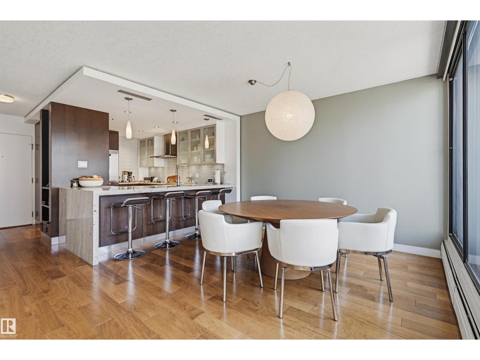 #806 10045 118 ST NW - 10