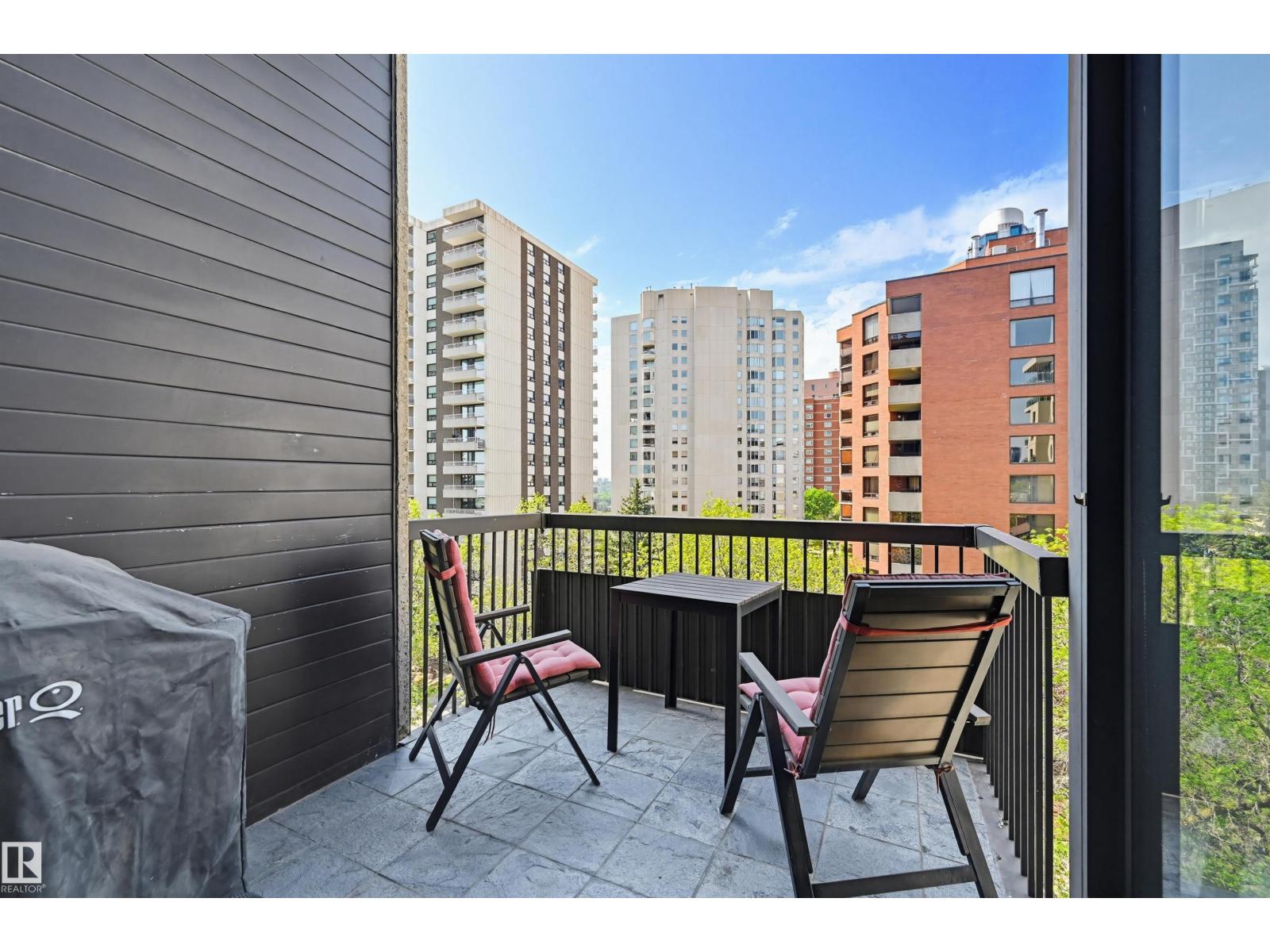 #806 10045 118 ST NW - Image 19