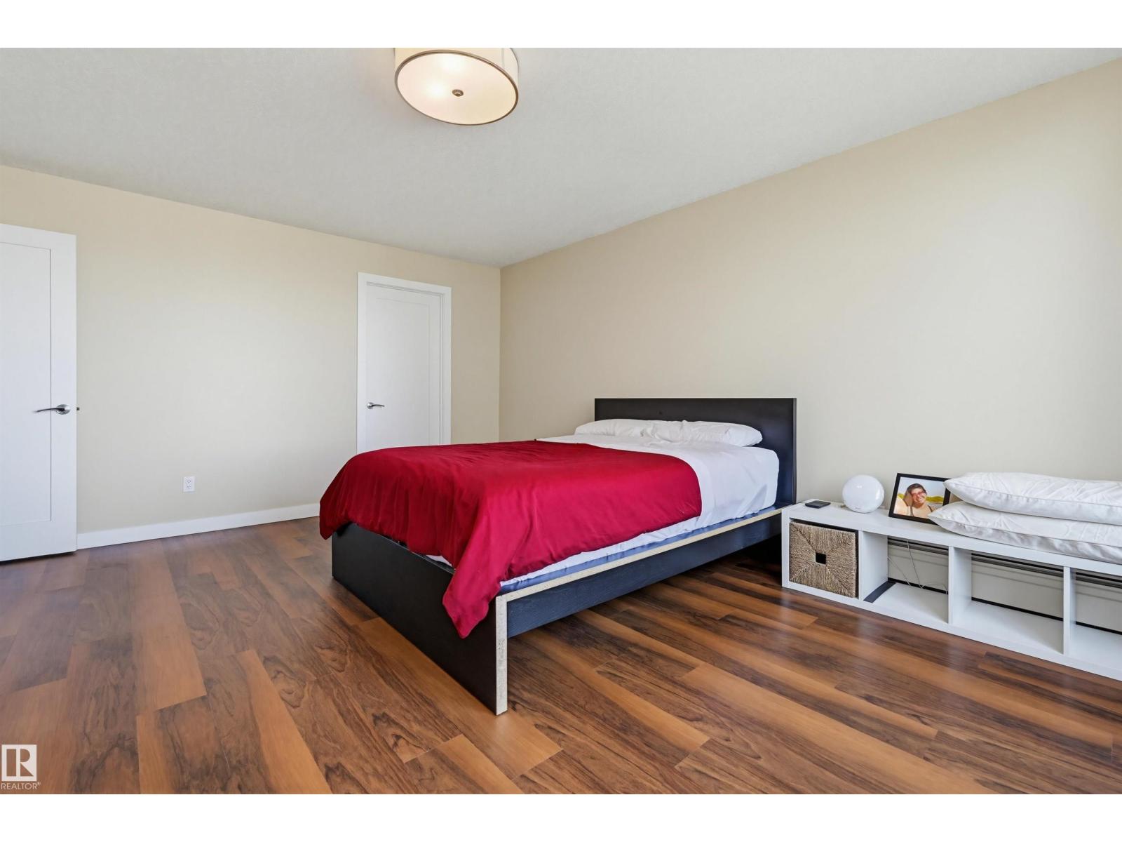 #806 10045 118 ST NW - Image 24