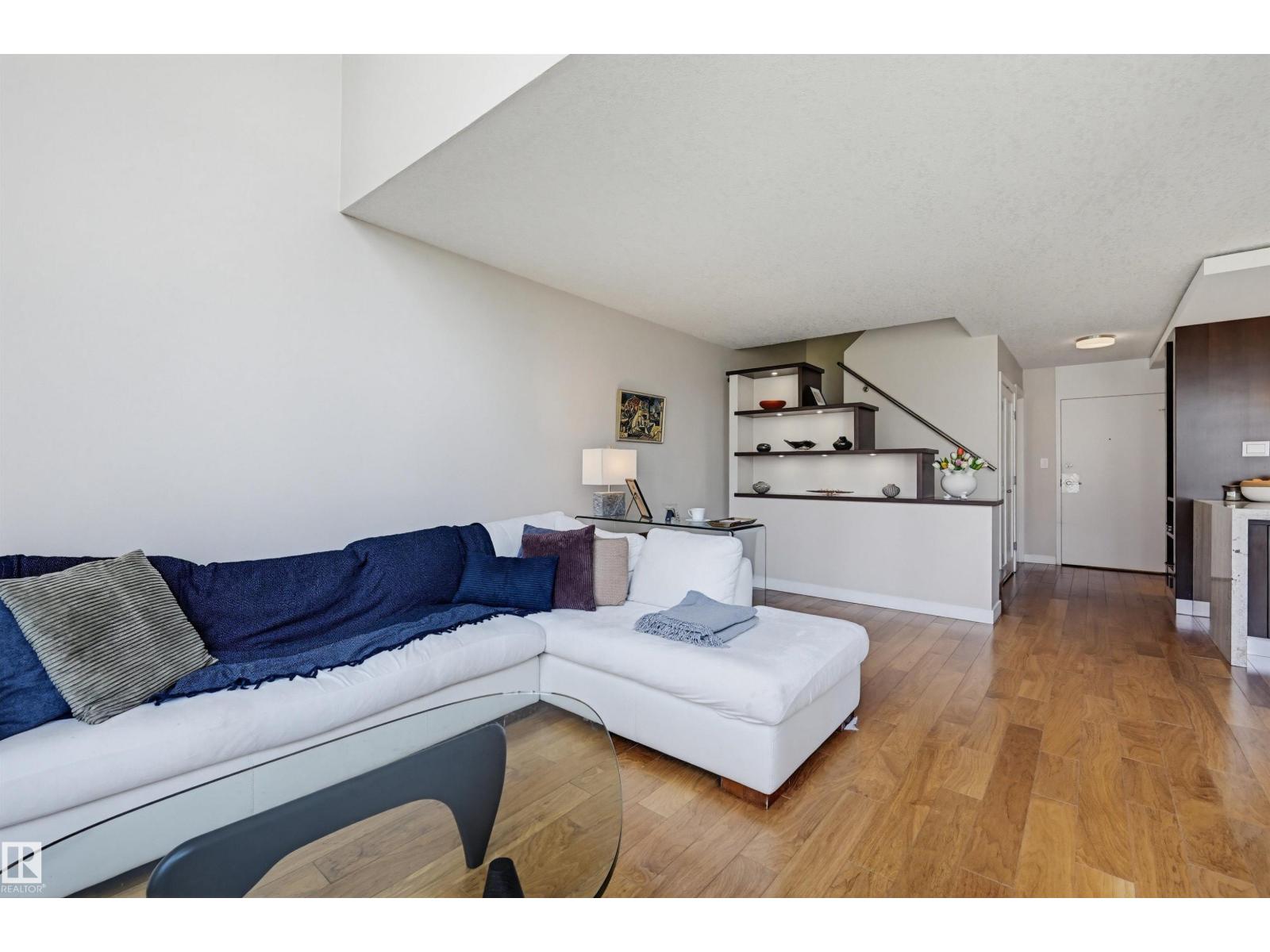#806 10045 118 ST NW - 7