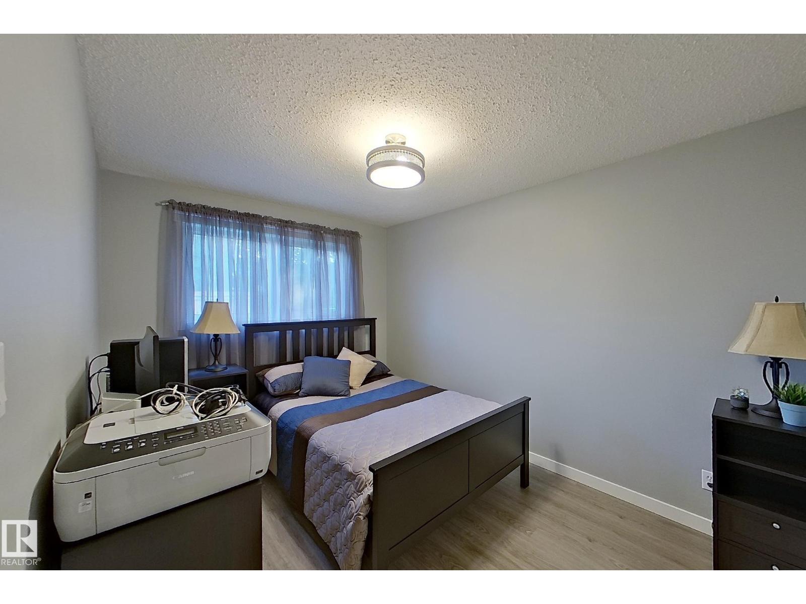 16 BRUNSWICK CR - Image 21