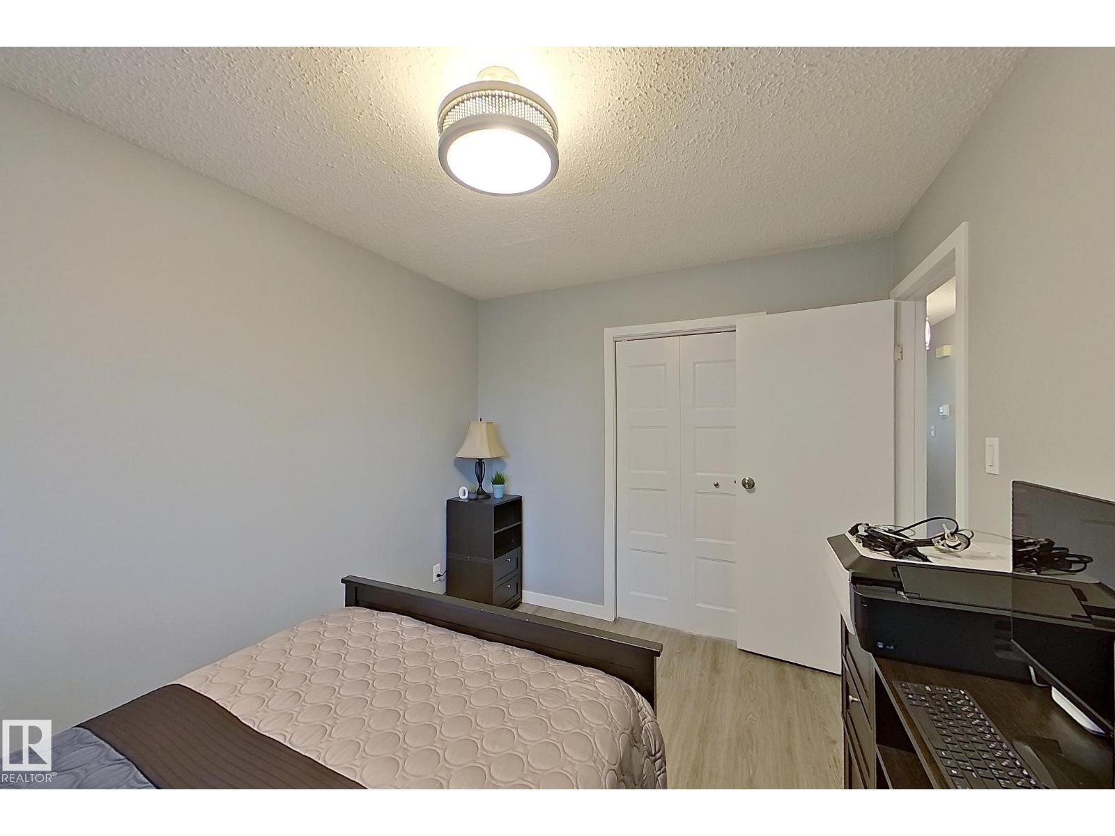 16 BRUNSWICK CR - Image 22