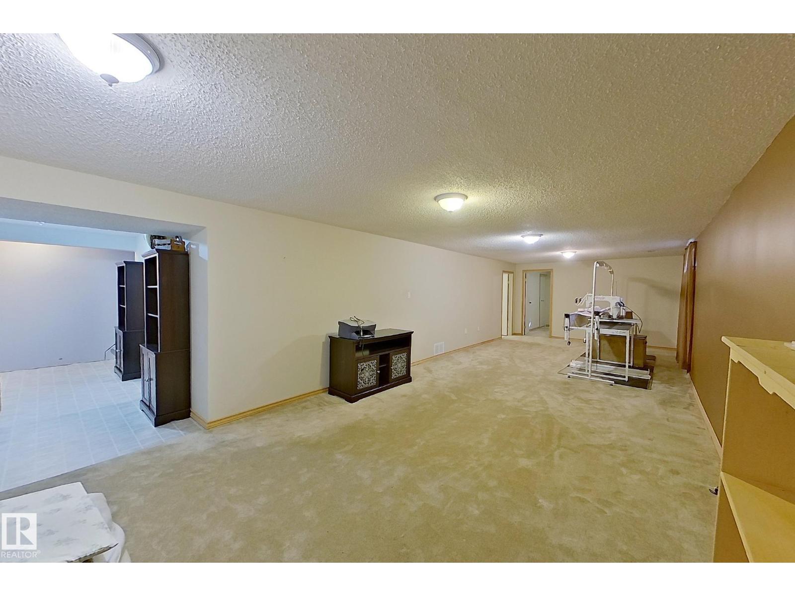 16 BRUNSWICK CR - Image 30